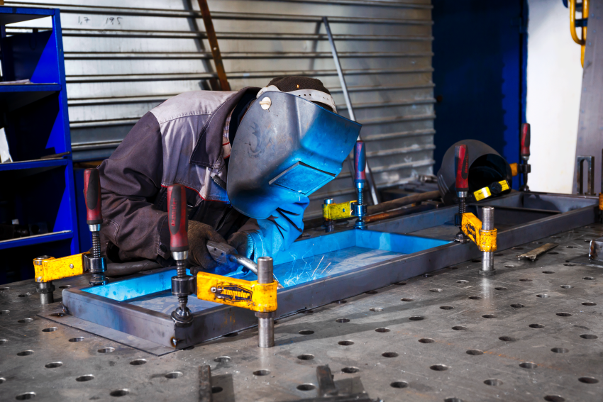 Лаборатория конструирования оболочек электронных систем управления